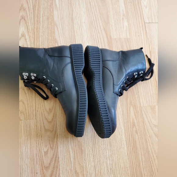 Le  château lace up women's boots. - Picture 3 of 6